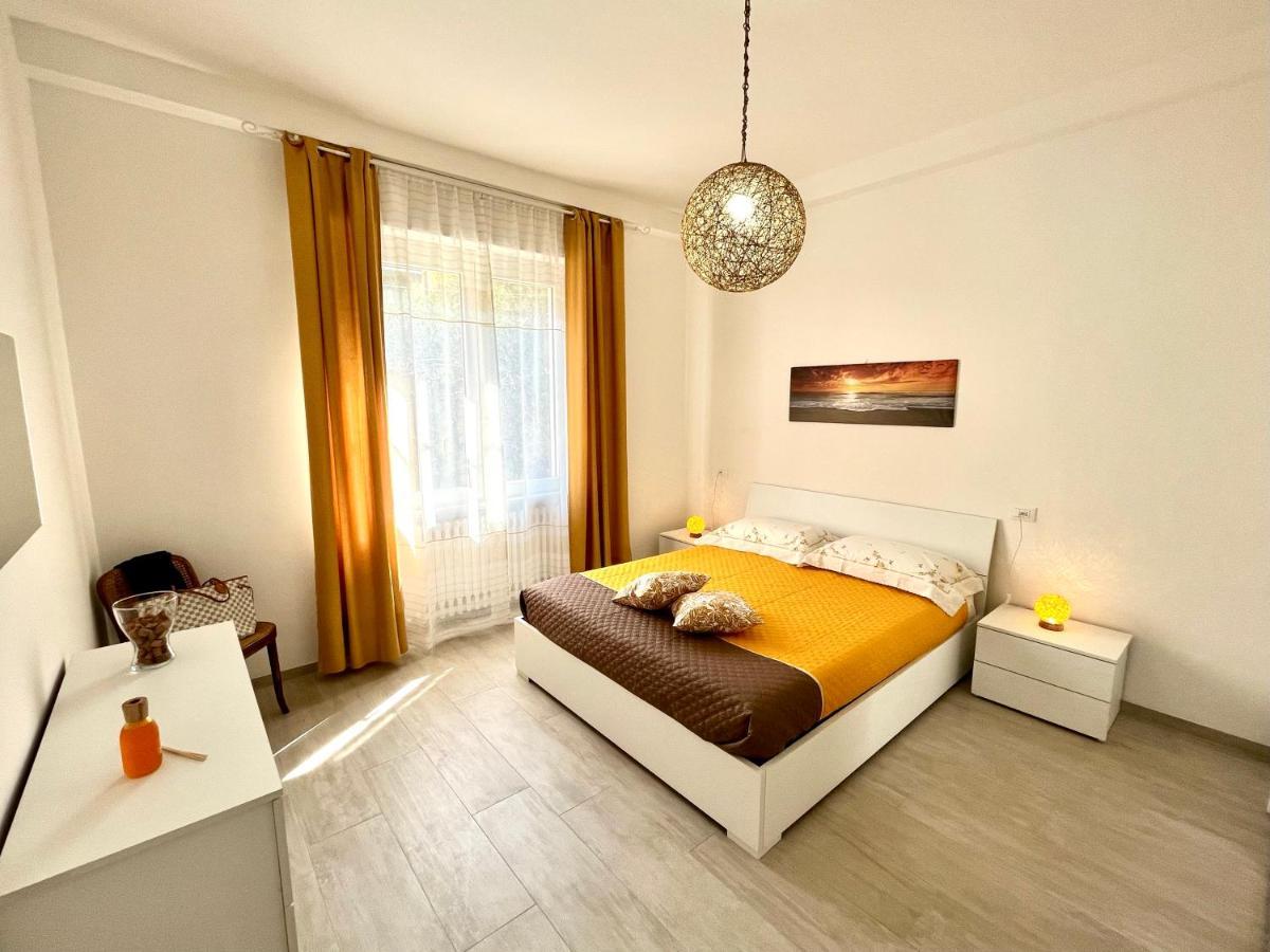Marina Centro Harbor Apartment Rimini Buitenkant foto